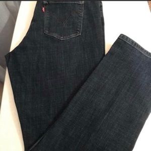 Levi’s Women’s Classic Straight Leg Jeans